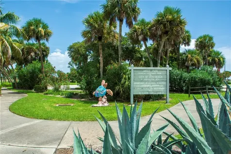 618 Holly Road Vero Beach FL 32963