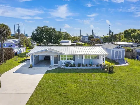 1640 4th Avenue Vero Beach FL 32960