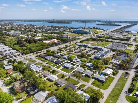 1640 4th Avenue Vero Beach FL 32960