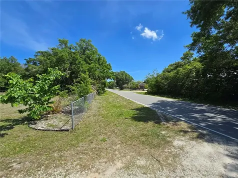 144 N Elm Street Fellsmere FL 32948
