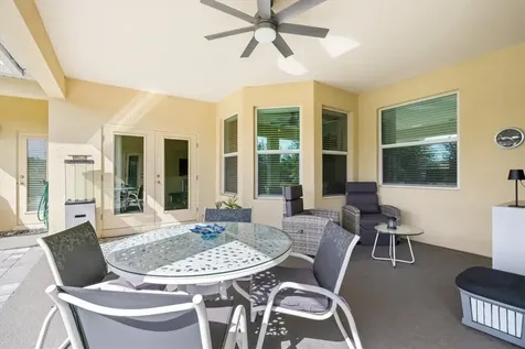 63 52nd Square Vero Beach FL 32968