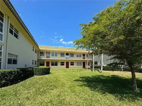 12 Vista Gardens Trail Vero Beach FL 32962