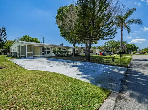 1620 5th Avenue Vero Beach FL 32960