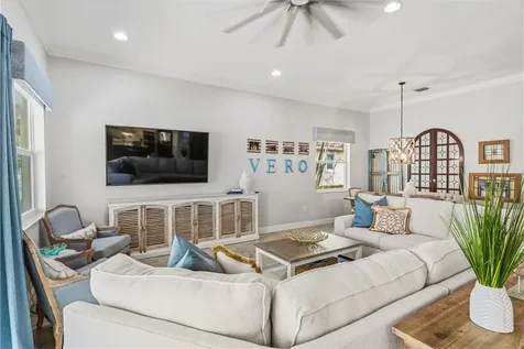 4245 Diamond Square Vero Beach FL 32967