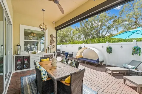 4245 Diamond Square Vero Beach FL 32967