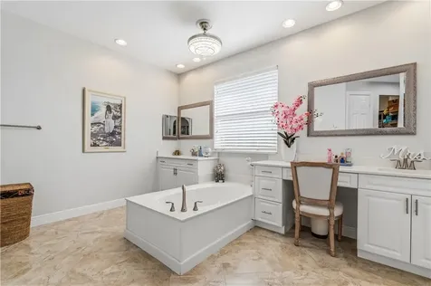 4245 Diamond Square Vero Beach FL 32967