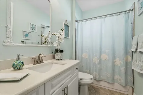 4245 Diamond Square Vero Beach FL 32967