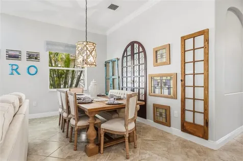 4245 Diamond Square Vero Beach FL 32967