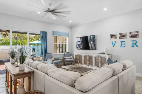 4245 Diamond Square Vero Beach FL 32967
