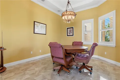 1360 S Village Square Vero Beach FL 32966