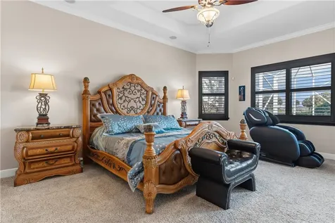 1360 S Village Square Vero Beach FL 32966
