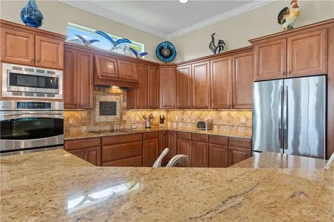 1360 S Village Square Vero Beach FL 32966
