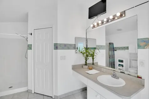 206 10th Court Vero Beach FL 32962