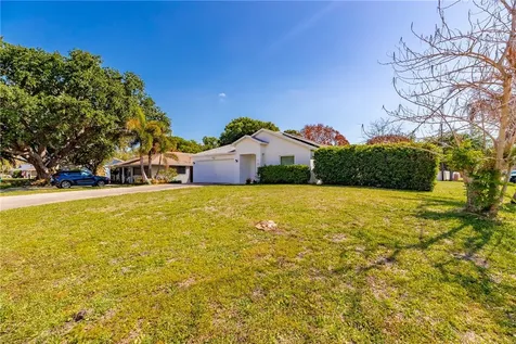 206 10th Court Vero Beach FL 32962