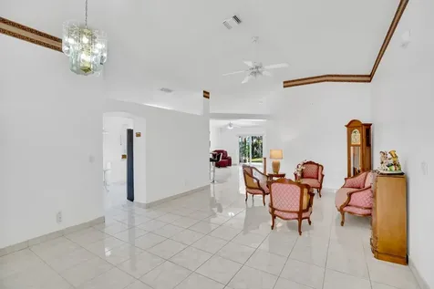 206 10th Court Vero Beach FL 32962