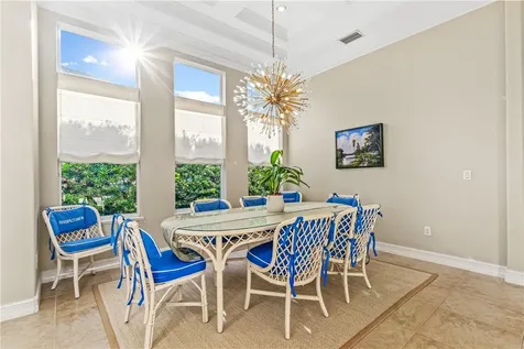 4207 Diamond Square Vero Beach FL 32967