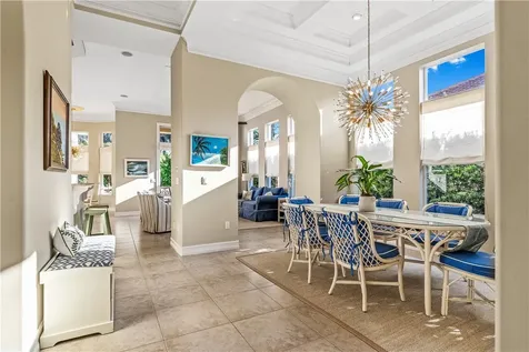 4207 Diamond Square Vero Beach FL 32967