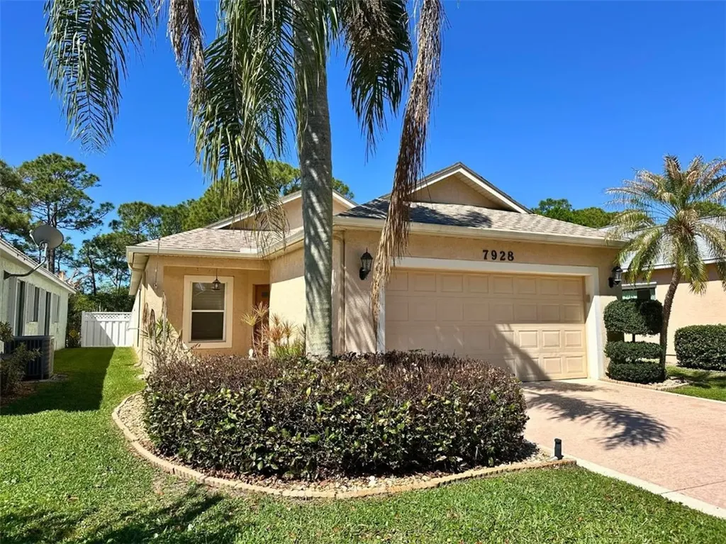 7928 SE Sugar Pines Way Hobe Sound FL 33455