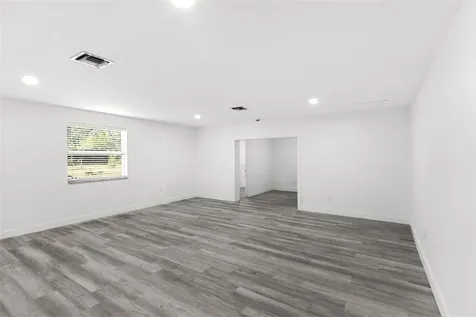 4996 49th Street Vero Beach FL 32967