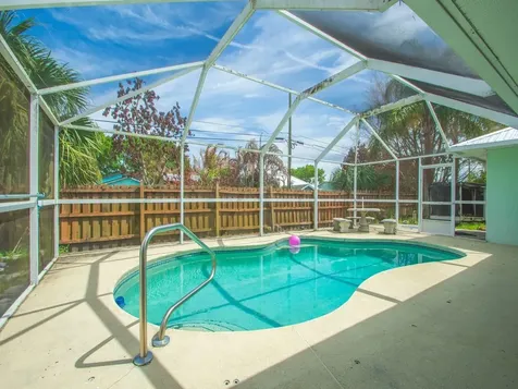 9084 102nd Avenue Vero Beach FL 32967