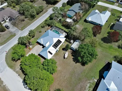 9084 102nd Avenue Vero Beach FL 32967