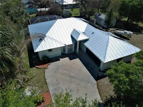 9084 102nd Avenue Vero Beach FL 32967