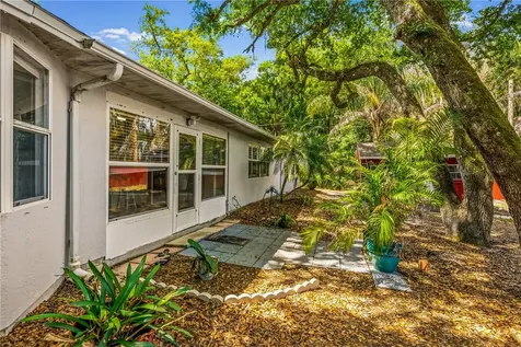 957 Franciscan Avenue Sebastian FL 32958