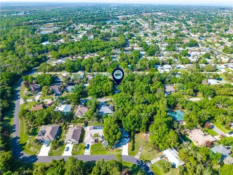 957 Franciscan Avenue Sebastian FL 32958