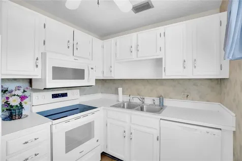 18 Vista Gardens Trail Vero Beach FL 32962