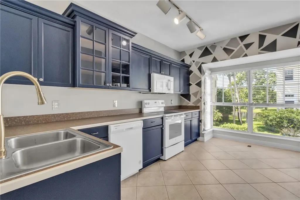 1630 42nd Square Vero Beach FL 32960