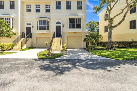 1630 42nd Square Vero Beach FL 32960
