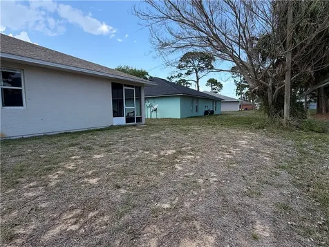 272 Keen Terrace Sebastian FL 32958