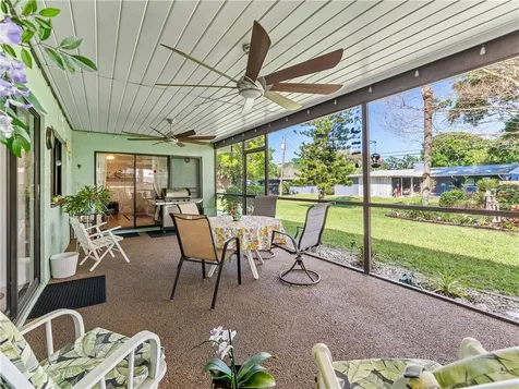 936 25th Avenue Vero Beach FL 32960