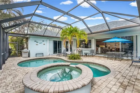 224 Oak Hammock Circle SW Vero Beach FL 32962