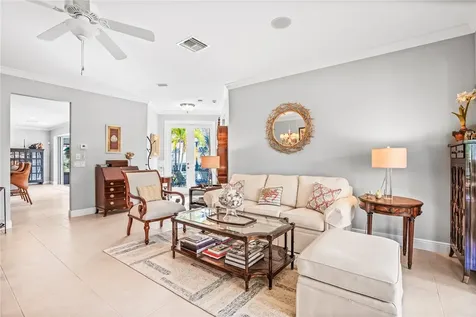 224 Oak Hammock Circle SW Vero Beach FL 32962