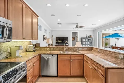 224 Oak Hammock Circle SW Vero Beach FL 32962