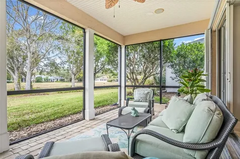 224 Oak Hammock Circle SW Vero Beach FL 32962