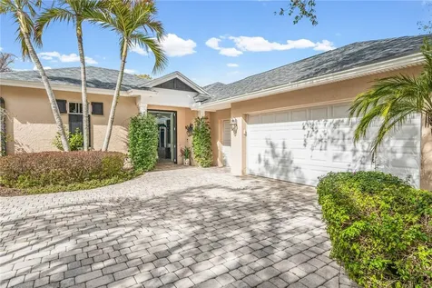 224 Oak Hammock Circle SW Vero Beach FL 32962