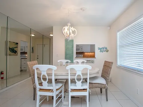 17 Vista Palm Lane Vero Beach FL 32962