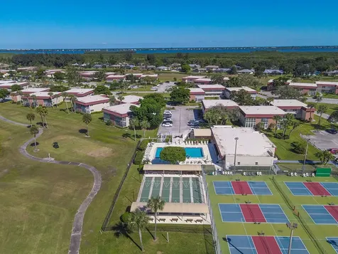17 Vista Palm Lane Vero Beach FL 32962