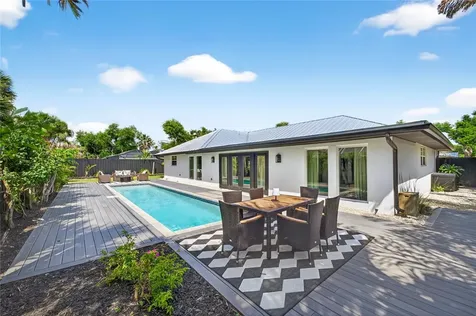 600 Honeysuckle Lane Vero Beach FL 32963