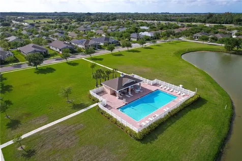 1410 Caddy Court Vero Beach FL 32966