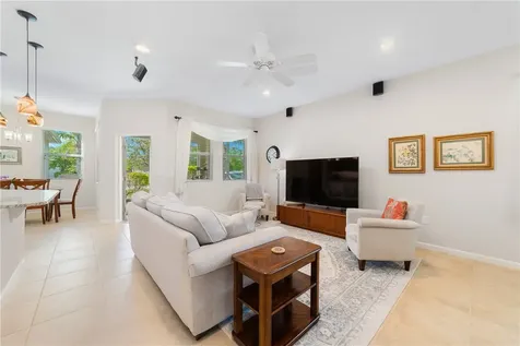 1410 Caddy Court Vero Beach FL 32966