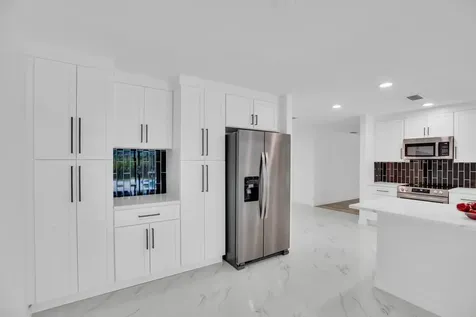 4384 SW 2nd Square SW Vero Beach FL 32968