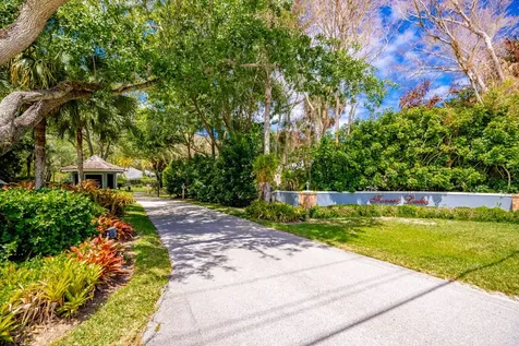 4384 SW 2nd Square SW Vero Beach FL 32968