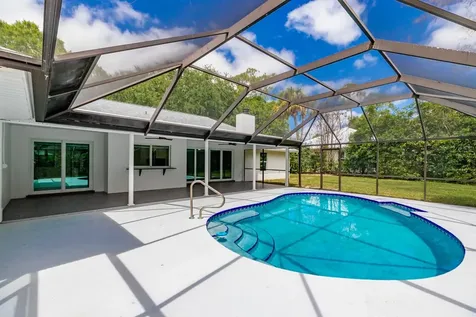 4384 SW 2nd Square SW Vero Beach FL 32968
