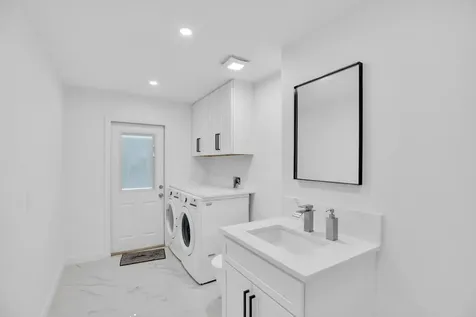 4384 SW 2nd Square SW Vero Beach FL 32968