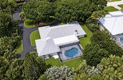 4384 SW 2nd Square SW Vero Beach FL 32968