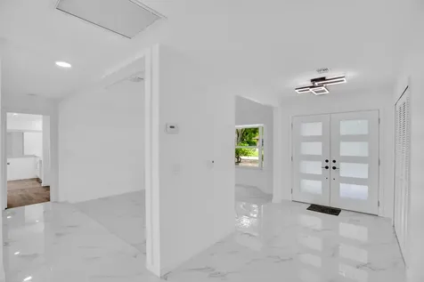 4384 SW 2nd Square SW Vero Beach FL 32968
