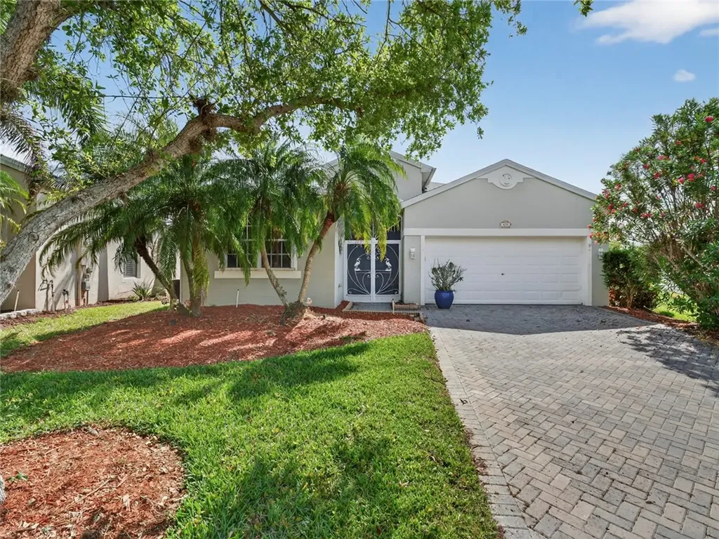 608 Calamondin Way SW Vero Beach FL 32968